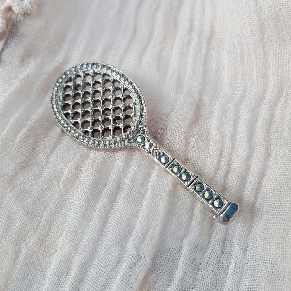 Vintage 1928 Brand Tennis Racket Brooch Silver Marcasite 1990s Novelty‎ Pin